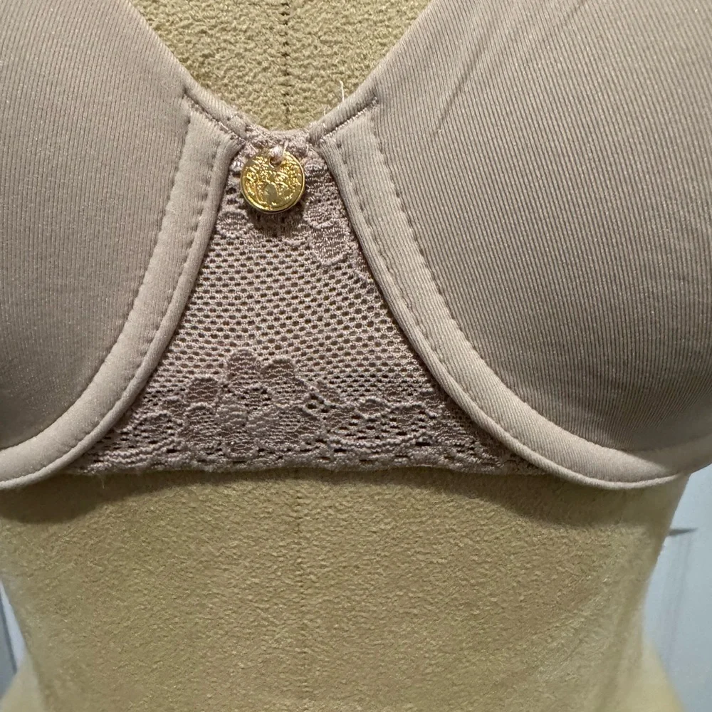 Natori Beige Lace Trim Bra - Picture 4 of 8